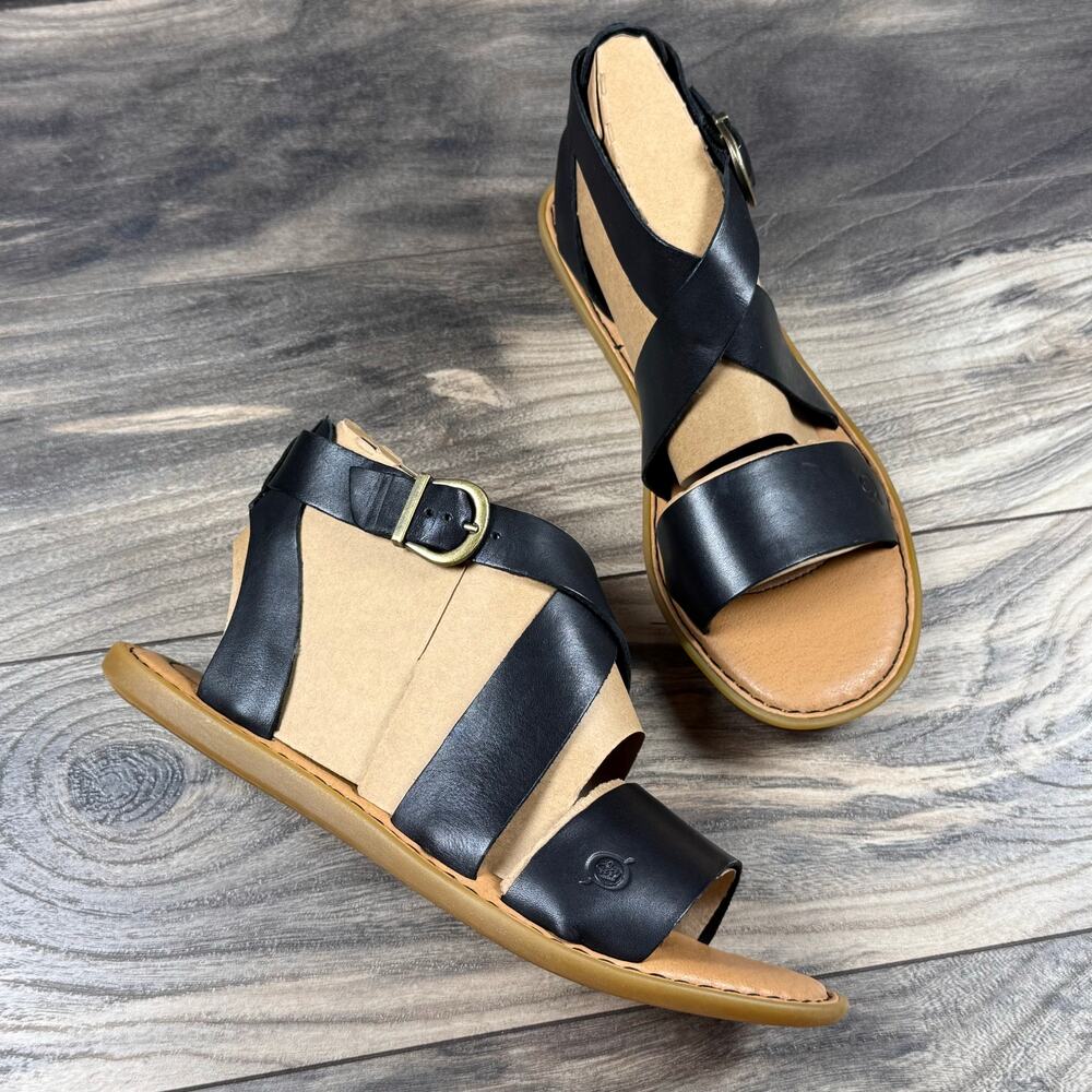 NIB Born Neil 9M Black Leather Gladiator Strappy Flat Sandals - Picture 2 of 12